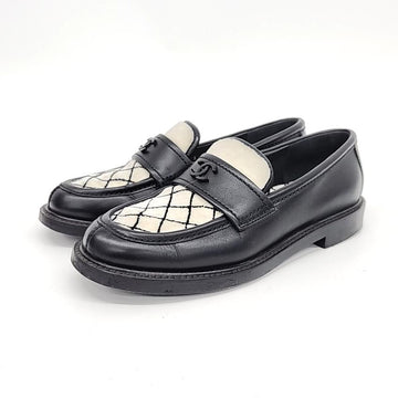 CHANEL Leder Slipper 127621