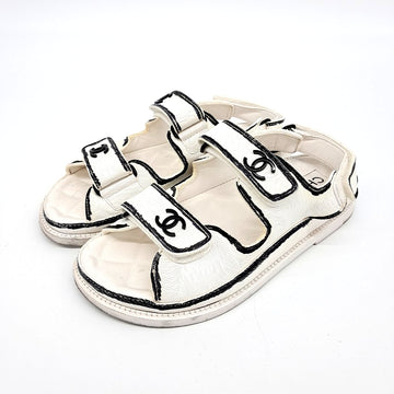 CHANEL Velcro Sandalen 121624