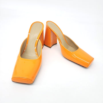 BOTTEGA VENETA Pattiniert Mule 118365