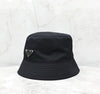 PRADA ナイロンバケットハット 1HC137 12950232 [P]