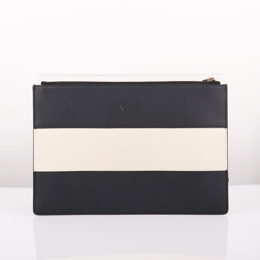 GUCCI 476077 ブラック＆ホワイト レザー ビ ポイント マーガレット クラッチ 15423332