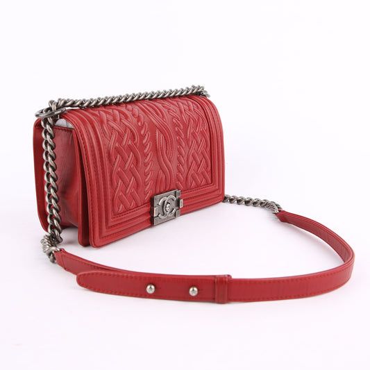 CHANEL ミディアム レッド レザー ボーイ ショルダーバッグ 18番台 19471291