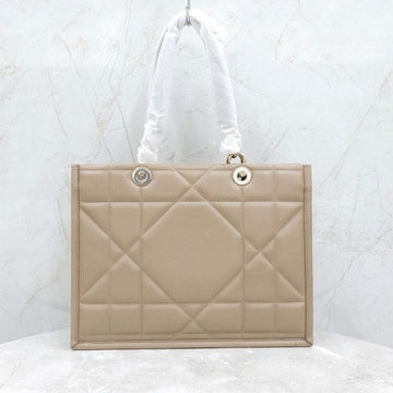 Dior Leather Essential Tote Bag M8721OZVJ 6177 163154840 [P]