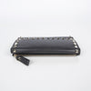 VALENTINO Lange Geldbörse aus schwarzem Leder mit Rockstuds 27563486 [P]