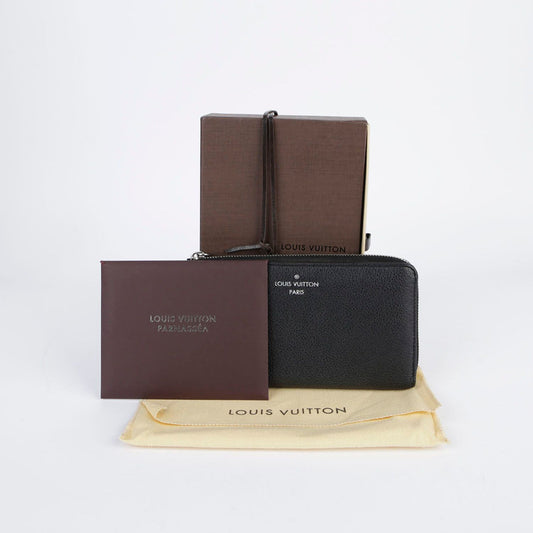 Louis Vuitton M60146 Black Calfskin Comet Long Wallet 28255730