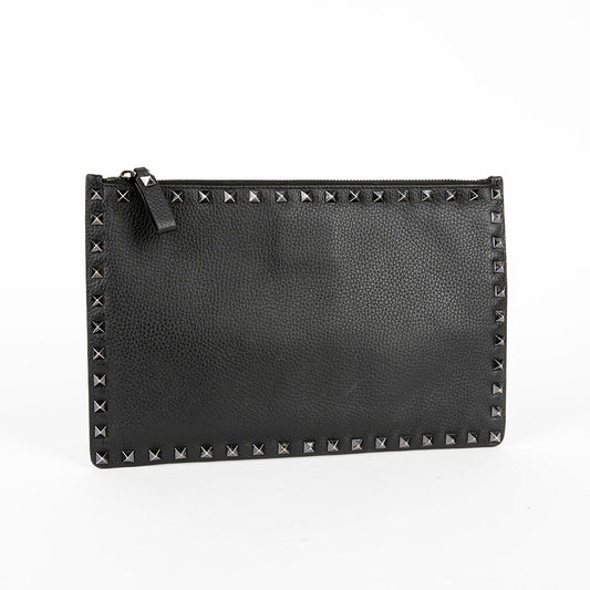 VALENTINO SY2P0565 ブラック レザー ロックスタッド クラッチ 30590646