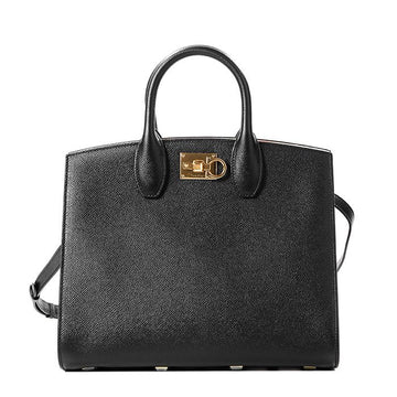 SALVATORE FERRAGAMO ガンチーニ スタジオ ショルダーバッグ (21 0398 NERO 0740941) 30960218