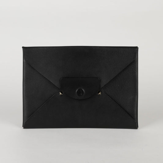 VALENTINO MY2B0529 ブラック レザー ロックスタッド アンタイトル クラッチバッグ 40307816