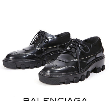 Balenciaga Stitched Lace-Up Shoes 427945 WAXM0 1000 14125284