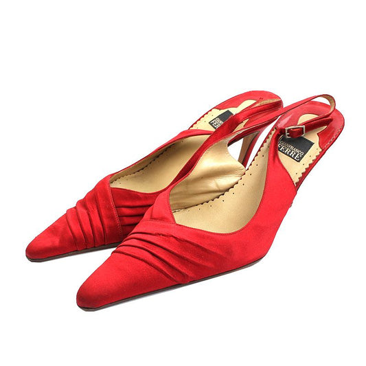 GF FERRE' Gian Franco Péré Rote Satin Slingback Schuhe 37 44821593