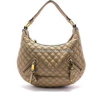 MARC JACOBS ベージュ キルティング レザー ゴールド ハードウェア ホーボー ショルダーバッグ 2582721731 28257449