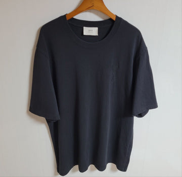 AMI Big Heart Stickerei T-Shirt in Schwarz XL E22UTS002 726 47636889