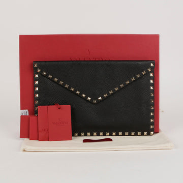 VALENTINO Rockstud Envelope Clutch aus schwarzem Leder 0P0P56VSH 49525799