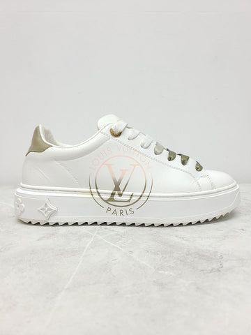 LOUIS VUITTON ホワイトカキ LV サークルロゴ タイムアウト スニーカー 35 52317441