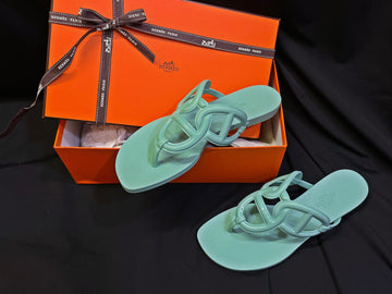 HERMES エジェリ サンダル 53988286