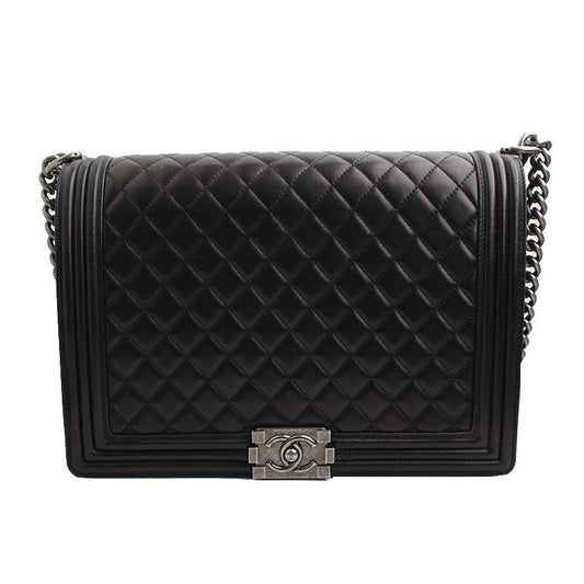 CHANEL ボーイ ブラック ラムスキン ヴィンテージ シルバー ショルダーバッグ 17番 54843782