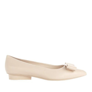 SALVATORE FERRAGAMO Wiederaufbereitetes Produkt UK 7 Frauen Viva Ballerina Schuhe Beige 13124753 55066190