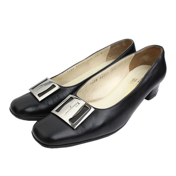 SALVATORE FERRAGAMO BOUTIQUE Schwarze Pumps mit silbernem Detail 6.5 D 58117048