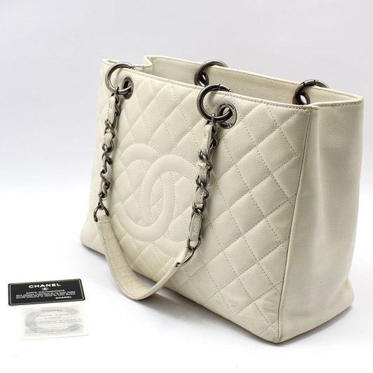 CHANEL ホワイトキャビア グランドショッピングショルダーバッグ 61124665