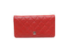 CHANEL レッドキャビアシルバー金具クラシックロングフラップ長財布 A31509 62339790 [P]