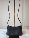 LOUIS VUITTON Eazy Pouch Épi (M80471) Schwarz 62940184 [P]
