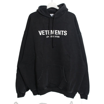 vetements Oversized Logo Hoodie Washed Black UE54HD220B 64344036