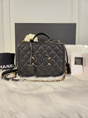CHANEL Cosmetic Case 26 Series (A99343) 64552864
