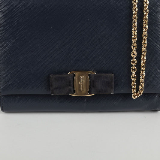 SALVATORE FERRAGAMO ジニー バラ ショルダー クロスバッグ 67037433