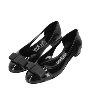 SALVATORE FERRAGAMO VARA JELLY ネロ 0726363 68114440