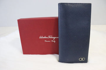 Salvatore Ferragamo Men's Long Wallet 71907009