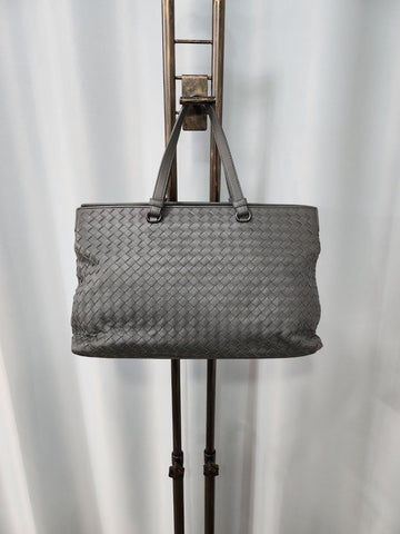 Bottega Veneta Intrecciato Large Top Handle Two-Way Bag 72002237