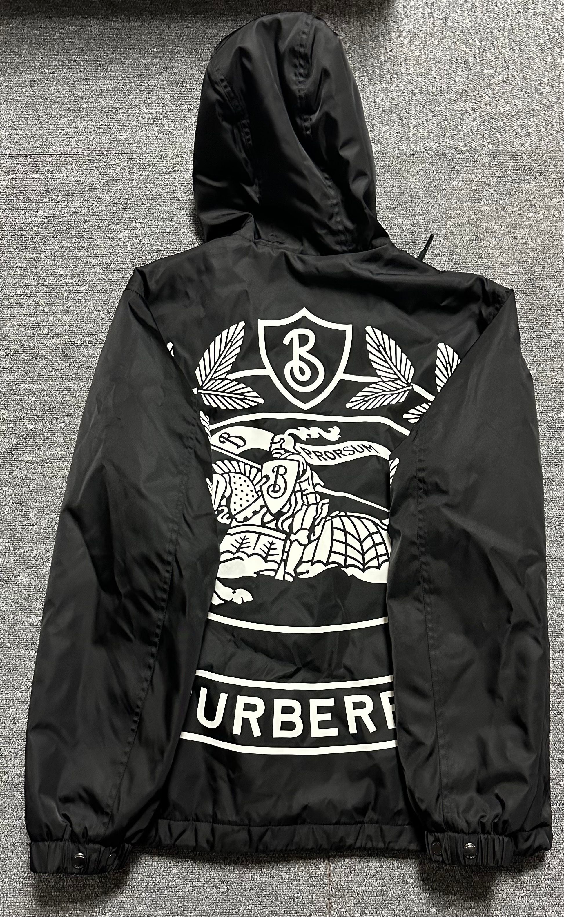 Burberry Stanford Back Logo Jacket 105 72524965 – trenbe