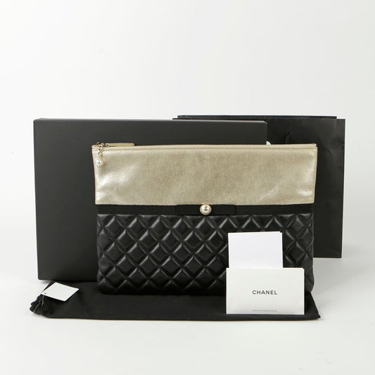 CHANEL パール装飾クラッチ 73418674
