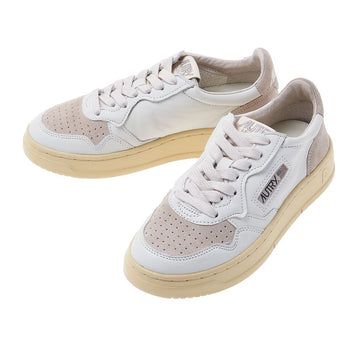 AUTRY Women's Low Top Sneakers 75635837