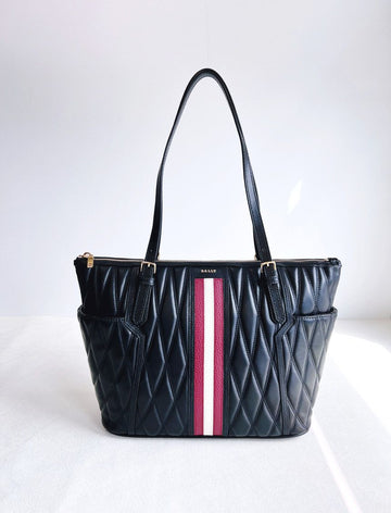 BURBERRY ダミラ キルティング ショッパーバッグ 76599622
