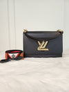 LOUIS VUITTON Twist MM (M59027) 77839215 [P]