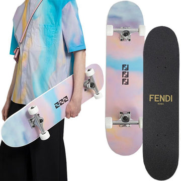 FENDI Metallisches Logo Skateboard F09RZ 7AS081AHUD 33774186