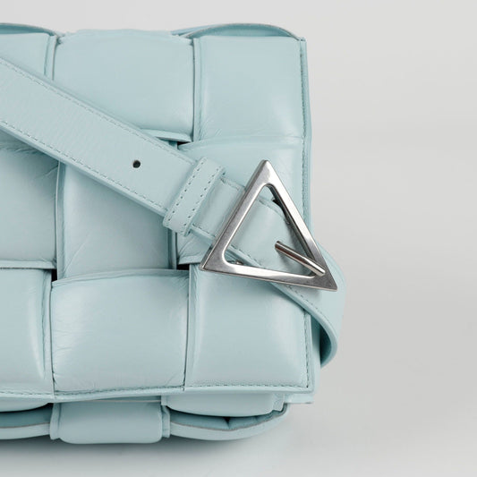 BOTTEGA VENETA パディッドカセットショルダーバッグ兼クロスバッグ 94629228