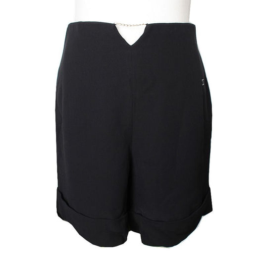 CHANEL Schwarze Seiden-Bermudashorts 55 96204211