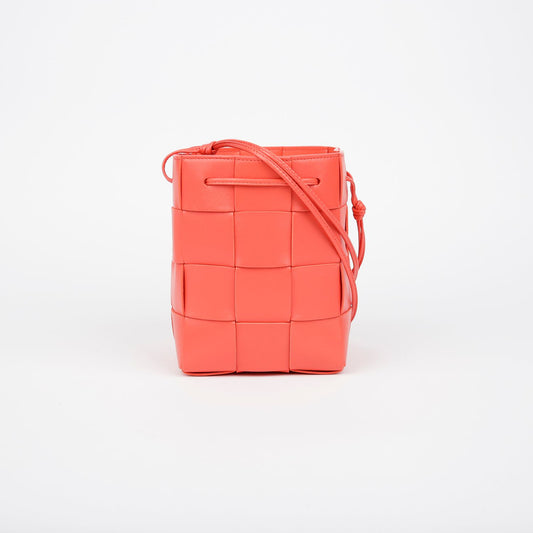BOTTEGA VENETA カセットバケットスモールショルダー兼クロスバッグ 680218 99012162