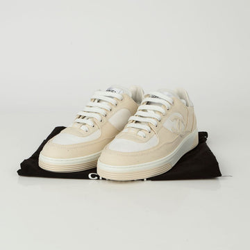 CHANEL CC Logo Sneakers Size 35.5 101263849