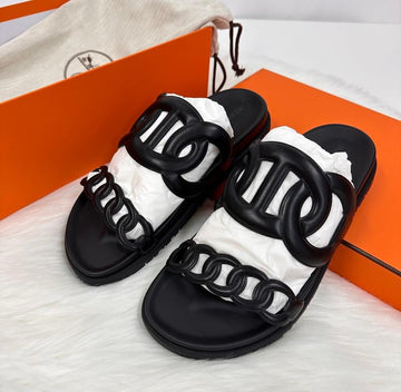 HERMES エクストラ レディース サンダル スリッパ ブラック 102967624