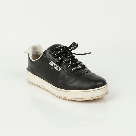 CHANEL G34085 Sneakers mit Schnürsenkeln 37.5 102128132
