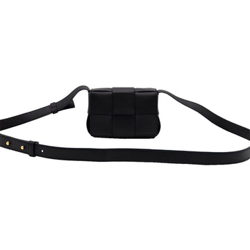 BOTTEGA VENETA ブラックレザーキャンディカセットミニクロスバッグ 667048 105698112