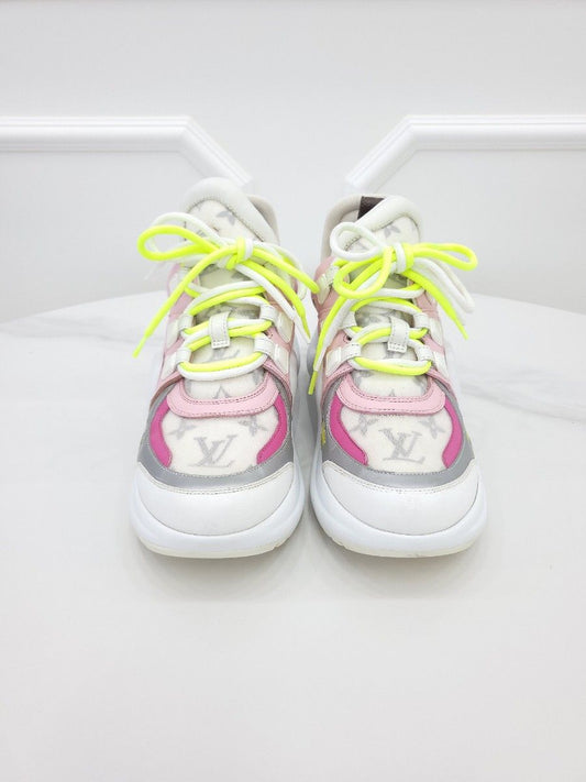 Louis Vuitton Pastel Pink Monogram Archlight 112296346