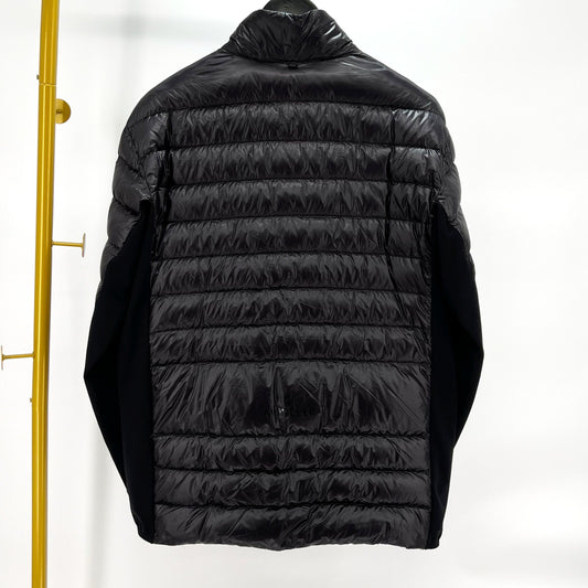 MONCLER Leichtpadded-Jacke mit schwarzem Wappen 21FW 112480502
