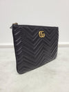 GUCCI ブラック GGマーモント マトラッセ レザー ポーチ クラッチバッグ 113192488 [P]