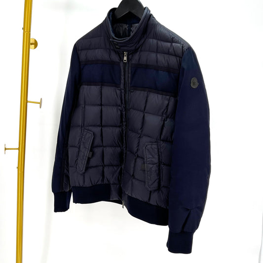 MONCLER Aramis Black Wappen Daunenjacke 114441043