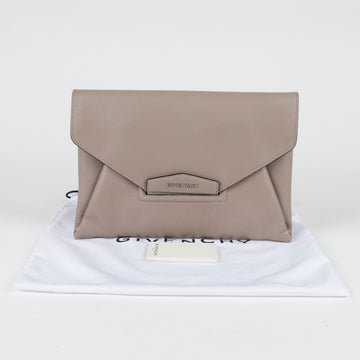 GIVENCHY Antigona Medium Envelope Clutch BB05227012 115011275