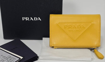 PRADA レザー カードホルダー 115551600